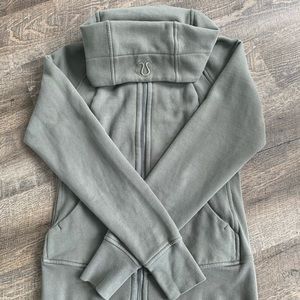 lululemon Scuba Hoodie - Sage Green